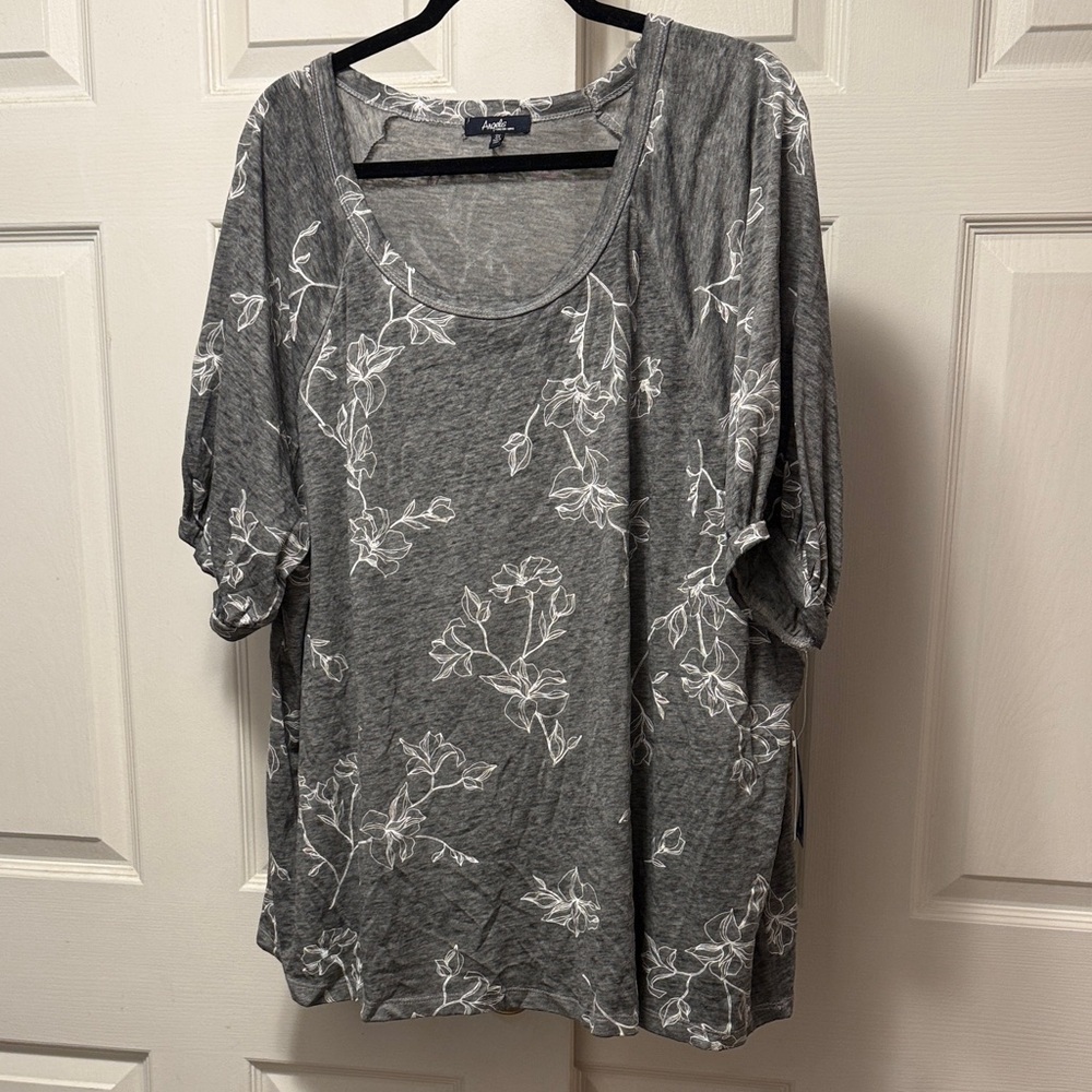 Angels Gray Floral Scoop-Neck Shirt